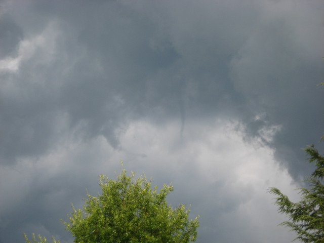 WOW! SCARY photo sent in from #WeatherInsiderr FAN. Just NE of REDWATER #funnel #yegwx #yegtraffic #yeg #STAYSAFE