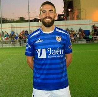 Noticia triste para los que amamos el fútbol. DEP Fran Carles, jugador del <a href="/Linares_Dptvo/">Linares Deportivo 💙⚒</a> !! Mi pésame a su familia