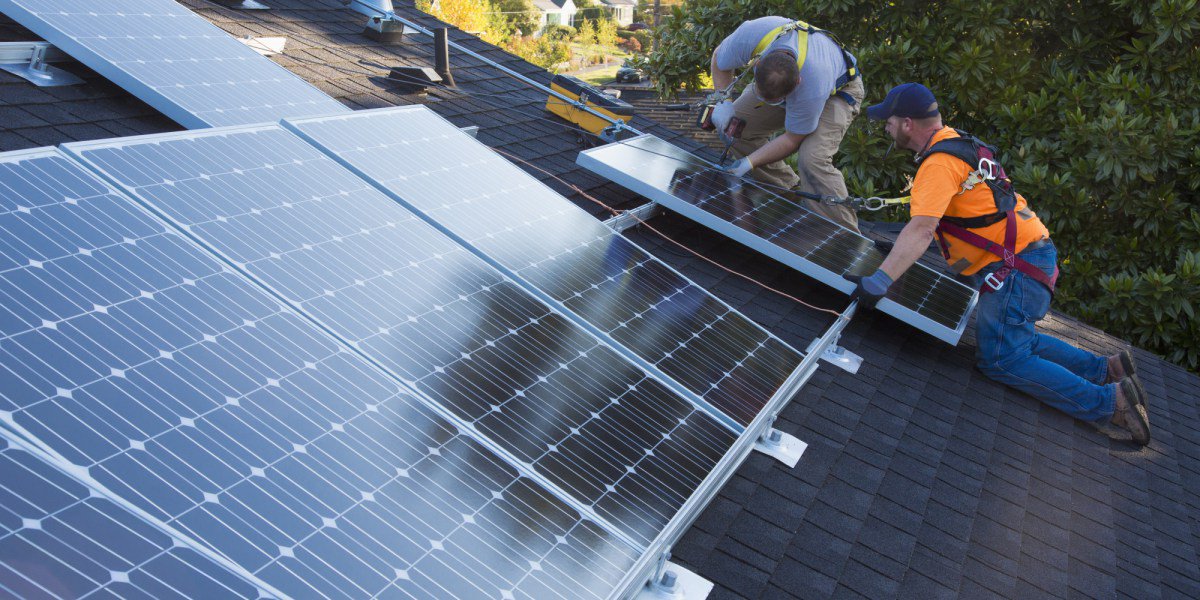 OtovoFR's tweet photo. Rooftop #Solar Panels Could Save America Millions
https://t.co/lbsbrDIaVL https://t.co/cTksavWt9d