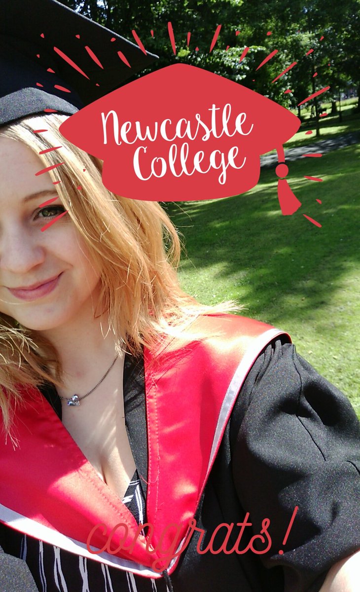 HeyDrapel's tweet photo. Dayum Beth .. back at it again with the graduating #NCLGrad16 #graduation https://t.co/uRVtzTv4w4