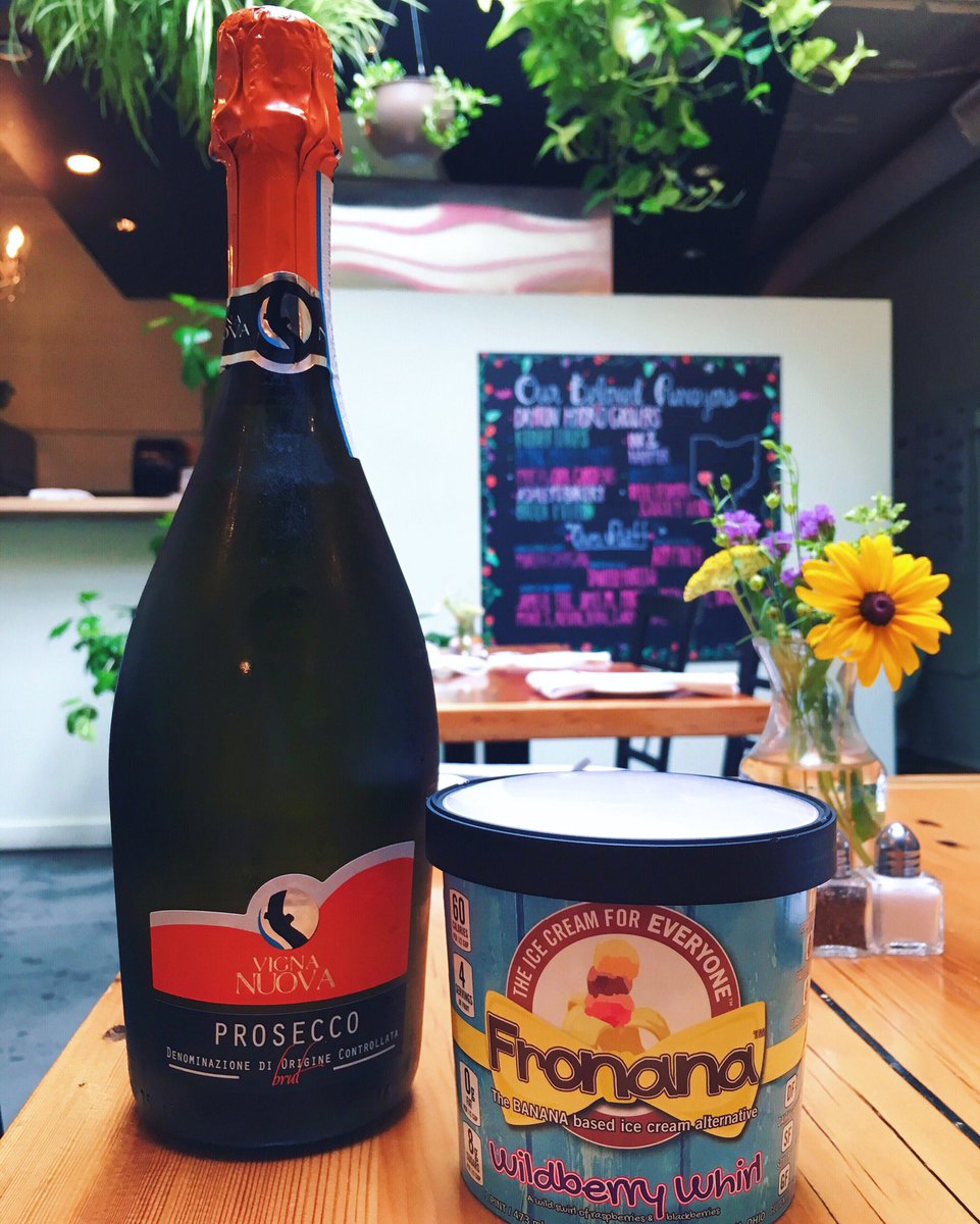 We're Fronana! (@fronanaforlife) on Twitter photo Who doesn't like brunch when Fromosas are involved!? Join us this Sunday at <a href="/lilysbistro/">lilysbistro</a>! facebook.com/events/8782493… Who doesn't like brunch when Fromosas are involved!? Join us this Sunday at <a href="/lilysbistro/">lilysbistro</a>! facebook.com/events/8782493…