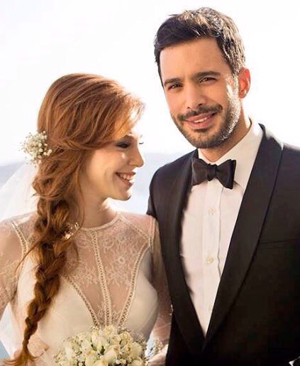 YldzAsude's tweet photo. Fark var mı 😍😟 #NeslihanKadirWedding 🎈⛵️ https://t.co/3xp0YFjVLR