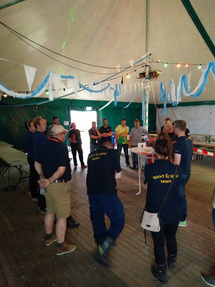 KJOefenweek's tweet photo. Eerste overleg voor en met de jeugdleiders. #KJO2016 https://t.co/ypyRawo4Dl