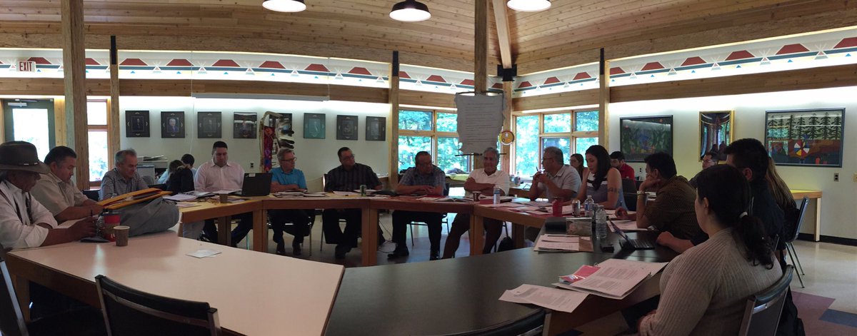 JasonLaronde's tweet photo. @LindaDebassige &amp; @ShiningTurtle1 share concerns of @AnishNation FNs water needs w/ @DavidZimmerMPP #LeadershipTable https://t.co/LJ9jV5vjqo