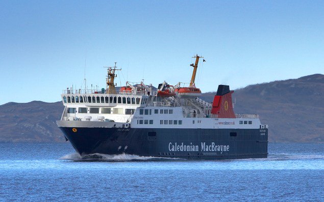 CalMac_Updates's tweet photo. Travelling as a foot passenger? You don’t have to book in advance, just turn up and go! https://t.co/LTCjeaKEDk