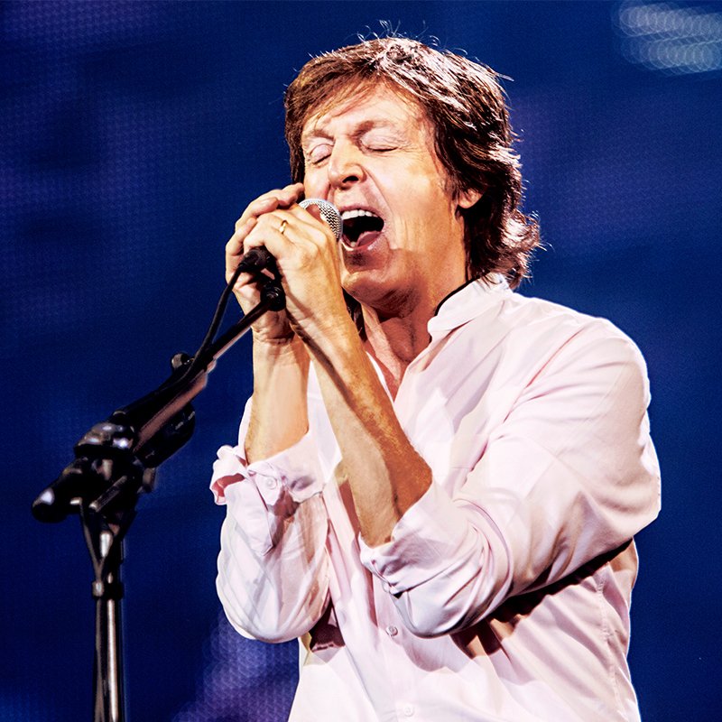 Summerfest's tweet photo. Want to win AMAZING seats to see this guy tonight? Two options - download our app or follow us on Instagram NOW! https://t.co/nUZVVOIGRz