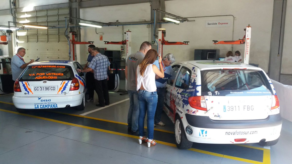 motorcanario's tweet photo. Verificaciones técnicas del #RallyeLaLaguna 2016 #Tenerife en @vwcanarias https://t.co/gQWNLGM42L