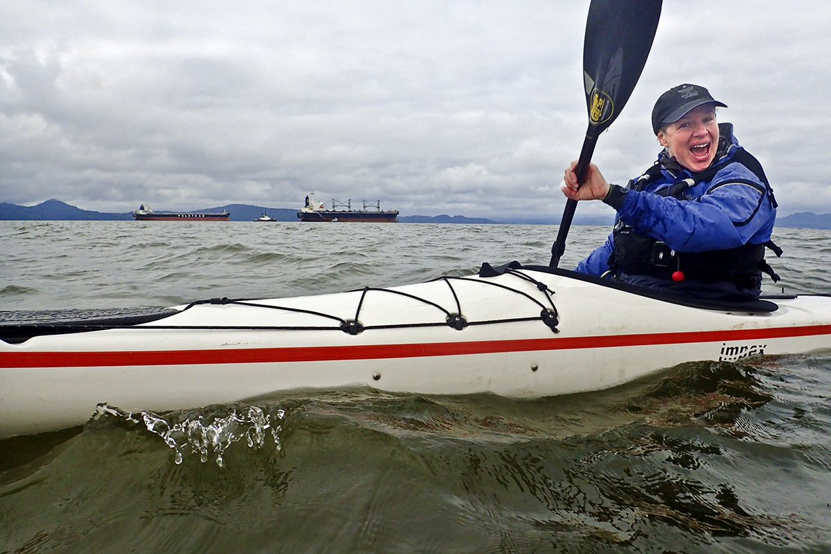 ColumbiaEstuary's tweet photo. Wet weekends are perfect to #getoutside & explore your local waterway! #paddle #kayak #paddleOregon #NeilSchulman. https://t.co/XknUDQ68ge