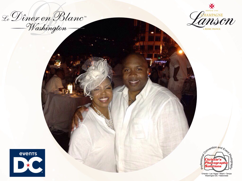 bridgewiner's tweet photo. The 2016 date has been announced! @DinerenBlancDC returns on Aug 27th! #DinerEnBlanc #DEB16 #PopUpPicnic https://t.co/Ttah3gYK38