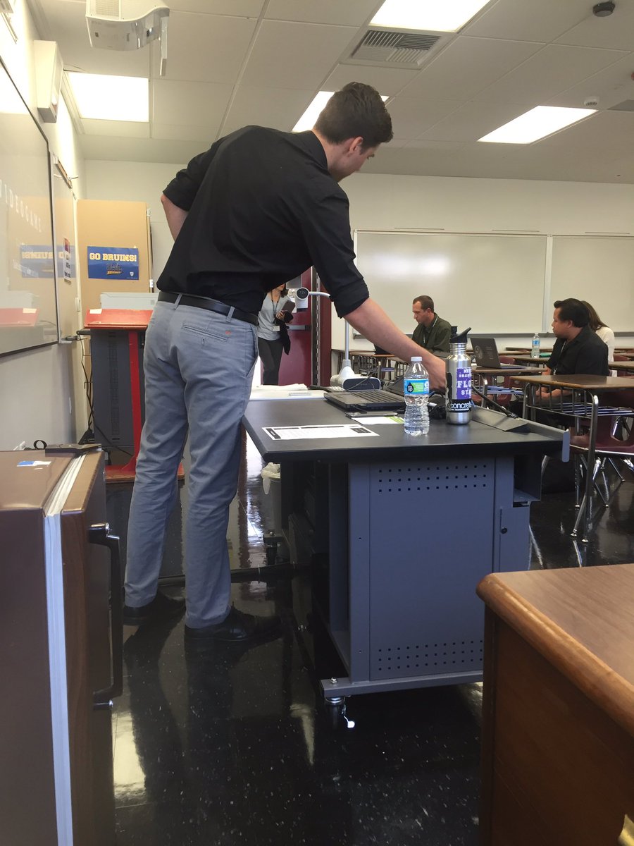 videogameclass's tweet photo. Session one done! Whew! #ArcadiaInnovation https://t.co/xCC9vVo8Uc