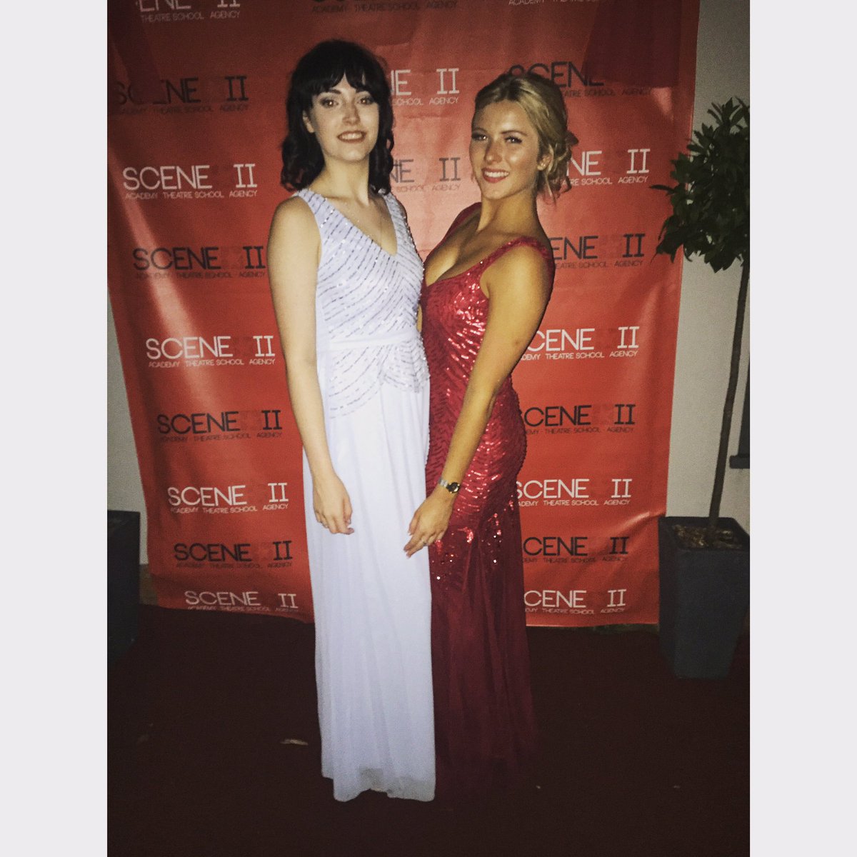 DaisyWiltshire's tweet photo. Can't believe I've graduated https://t.co/rnoW15RHkO