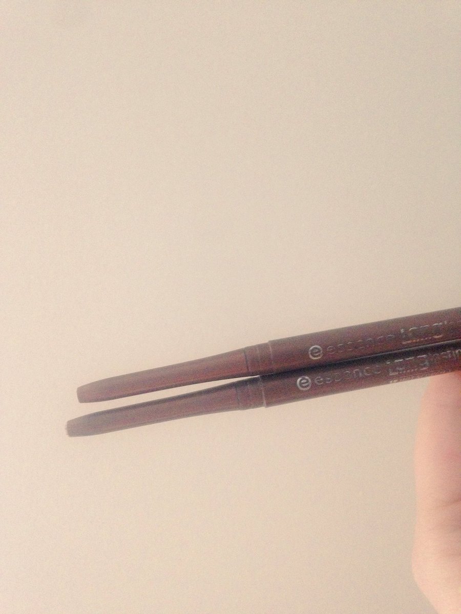 whatnicolasaid's tweet photo. @essence__UK Just used the last of my HotScorch eyeliner😭I cant find it anywhere to bulk buy SOS #help #besteyeliner https://t.co/1l6Lm08QFb