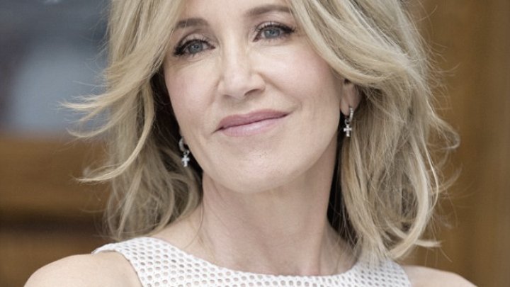 xmerylstreepx's tweet image. {F}

Felicity Jones
Fanny Ardant
Frances Conroy
Felicity Huffman