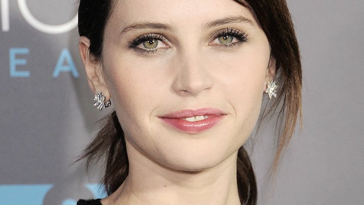 xmerylstreepx's tweet image. {F}

Felicity Jones
Fanny Ardant
Frances Conroy
Felicity Huffman