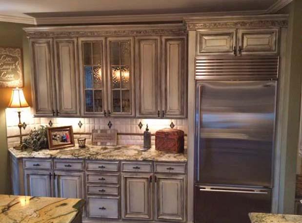 GeneralFinishes's tweet photo. See what our #GlazeEffects @ https://t.co/6r9wBz0dOv like #VanDykeBrown can do for your #kitchenupcycle! https://t.co/oYfc74ETs6