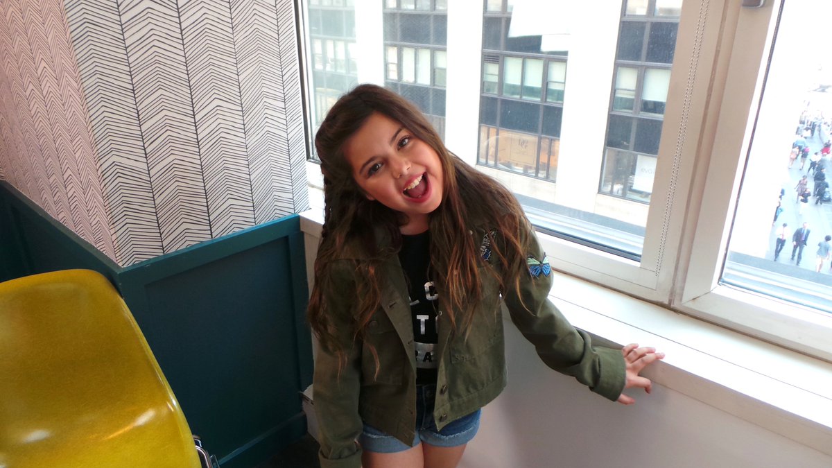 twistmag's tweet photo. .@PrincessSGB tells us about her song "Girl In the Mirror" >> https://t.co/0Qp9KJvyam https://t.co/m28SzLF1o8