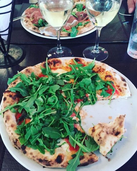 #Pizza &amp; #Wine is the perfect pair! Come in tonight for #Dinner! #Fiamma41