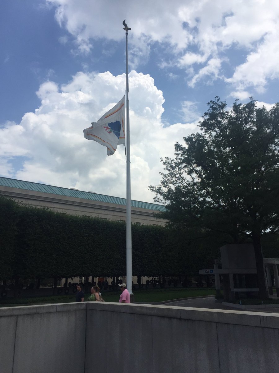 DCPoliceDept's tweet photo. Today we place flowers at the National Law Enforcement Officers Memorial for our fallen partners in Dallas https://t.co/u6mMCimRe8