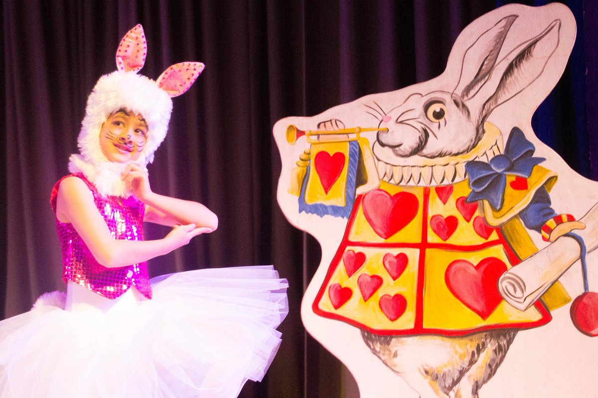 FirstPointeJhb's tweet image. #AliceInWonderland #firstpointeconcert