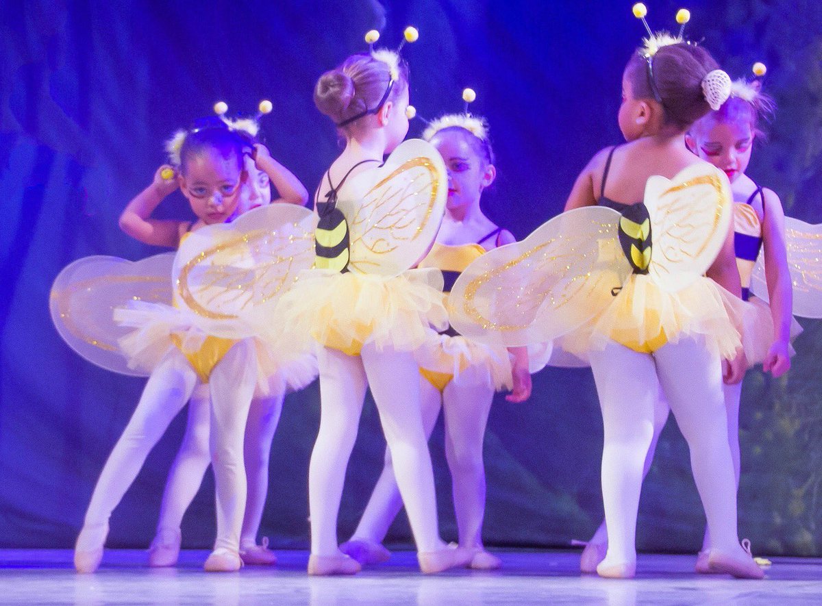 FirstPointeJhb's tweet image. Magical moments from our extraordinary #AliceInWonderland concert!