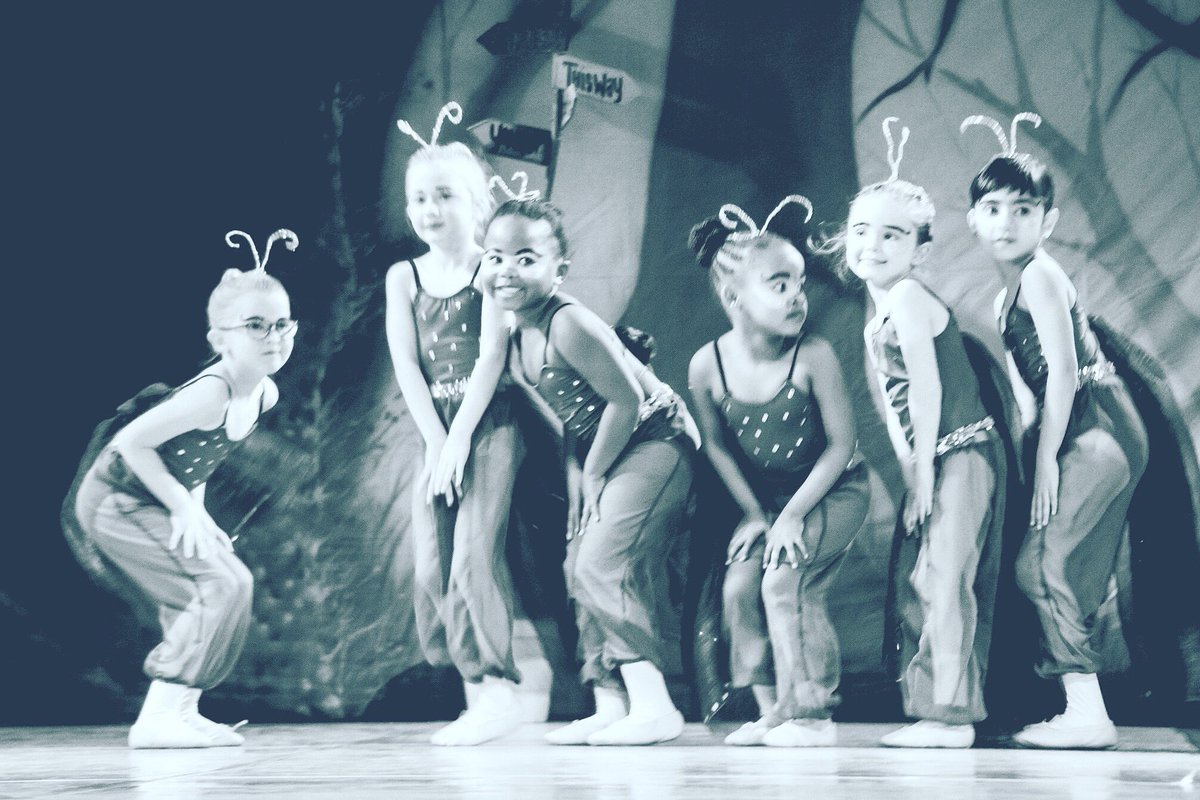 FirstPointeJhb's tweet image. Magical moments from our extraordinary #AliceInWonderland concert!