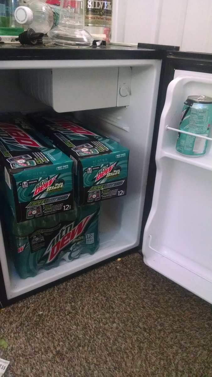 MichaelPotokVA's tweet photo. #VoteBajaBlast #DewStock Little cramped in my mini fridge https://t.co/KEcz6nKFHq