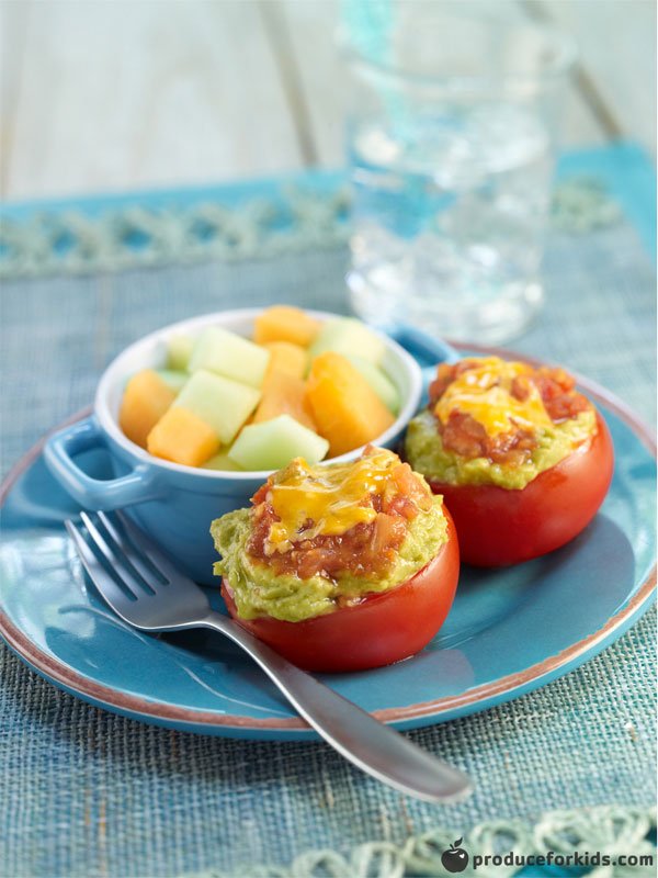 Healthyfamprj's tweet photo. Curb hunger with a heathly snack! Guacamole #Tomato Boats: https://t.co/pfVswuPsns #FreshPickoftheWeek https://t.co/I6Dn27EIK9