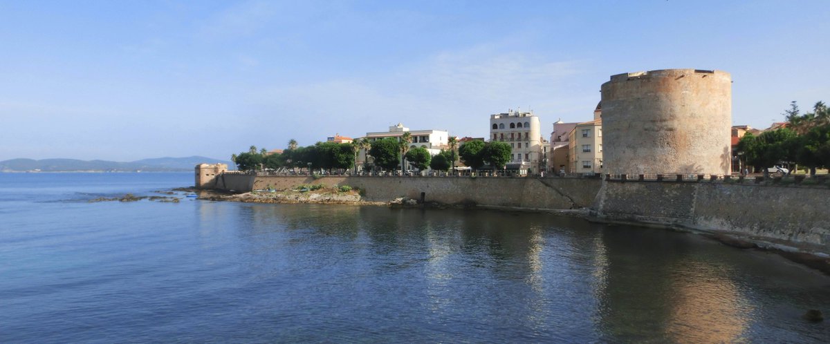 HotelCalabona's tweet photo. #Alghero oggi è uno spettacolo https://t.co/2qWGIWNSxX