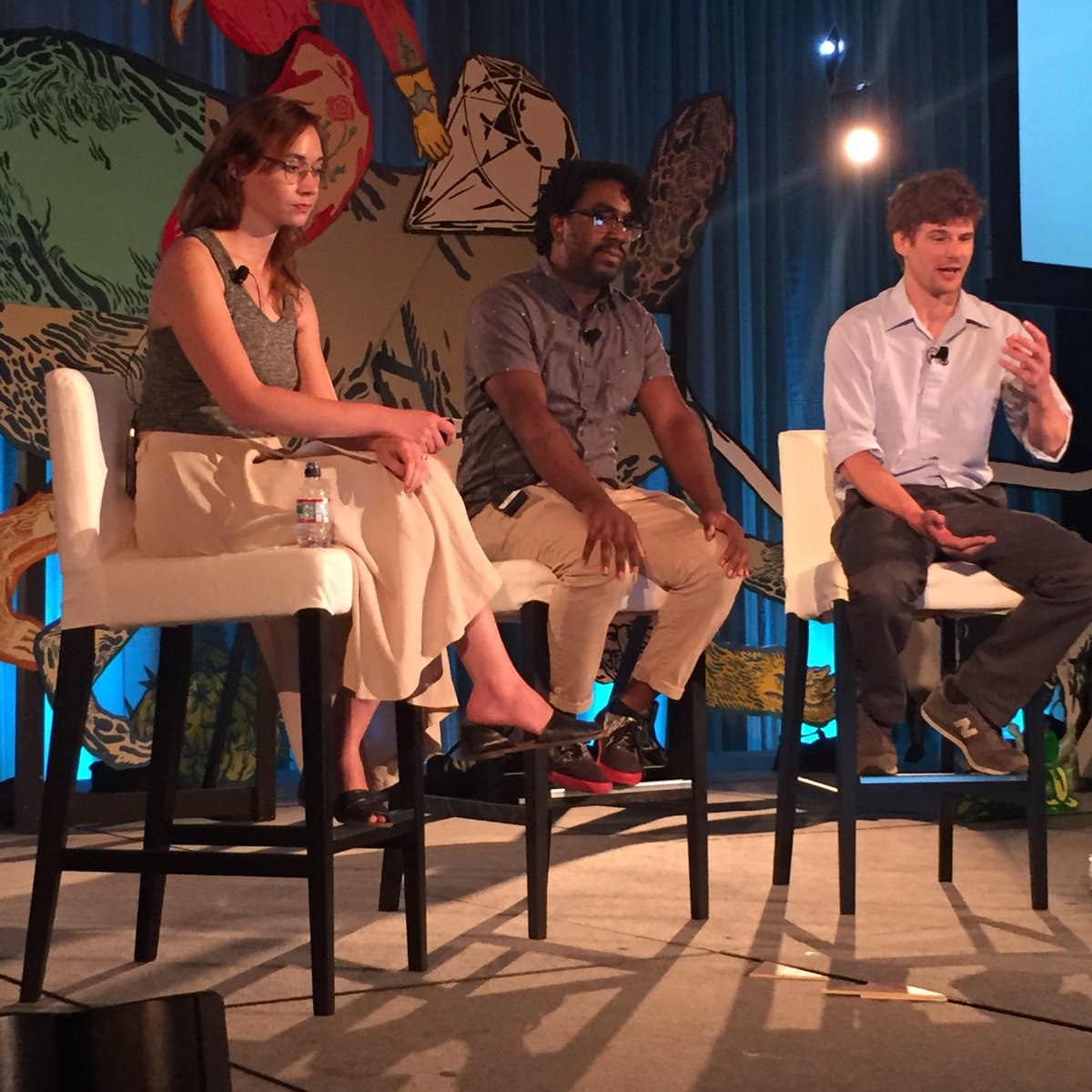 Susie Cagle, Darryl Holliday &amp; Jamie Hibdon now on stage - ILLUSTRATED JOURNALISM: WHAT, WHY &amp; HOW
#ICON9