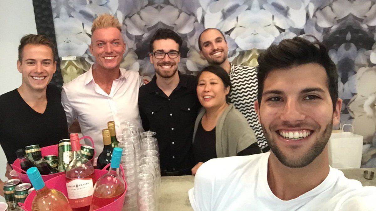 guiskivic's tweet photo. It's #SummerSizzle @LabSDToronto #ForeverChic #LabStudioDesign https://t.co/7tquyrbr9I