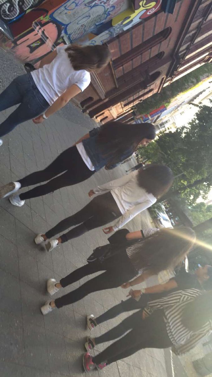 _smfk's tweet photo. Mijn toppersss || BERLIN 🇩🇪😍💘👭🎉 https://t.co/bOpzwFiARO
