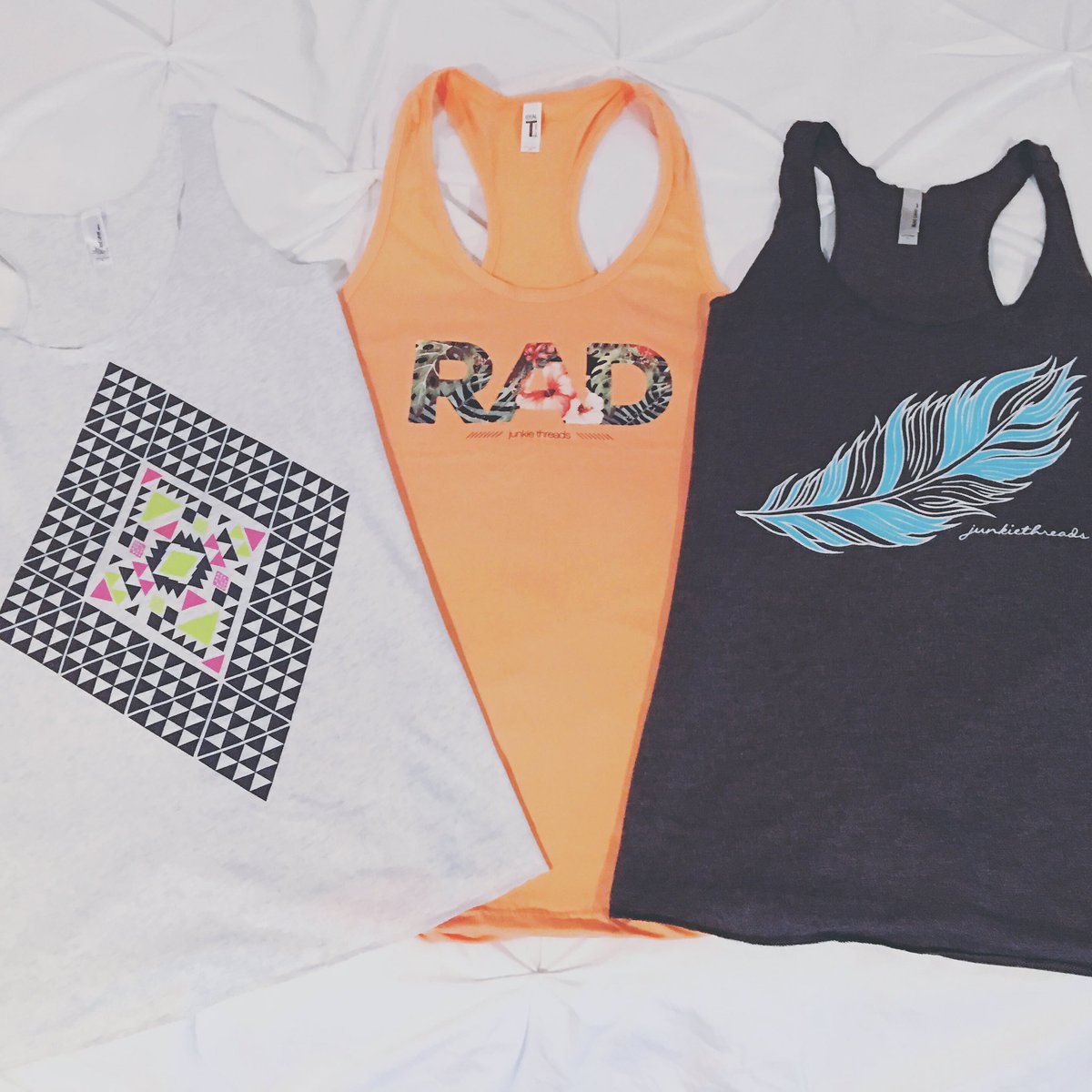 GypseaWanderer's tweet image. @JunkieThreads #graphictops #graphictanks #graphictees #junkiethreads #melissastees #summerstyle #feather #rad #wiw