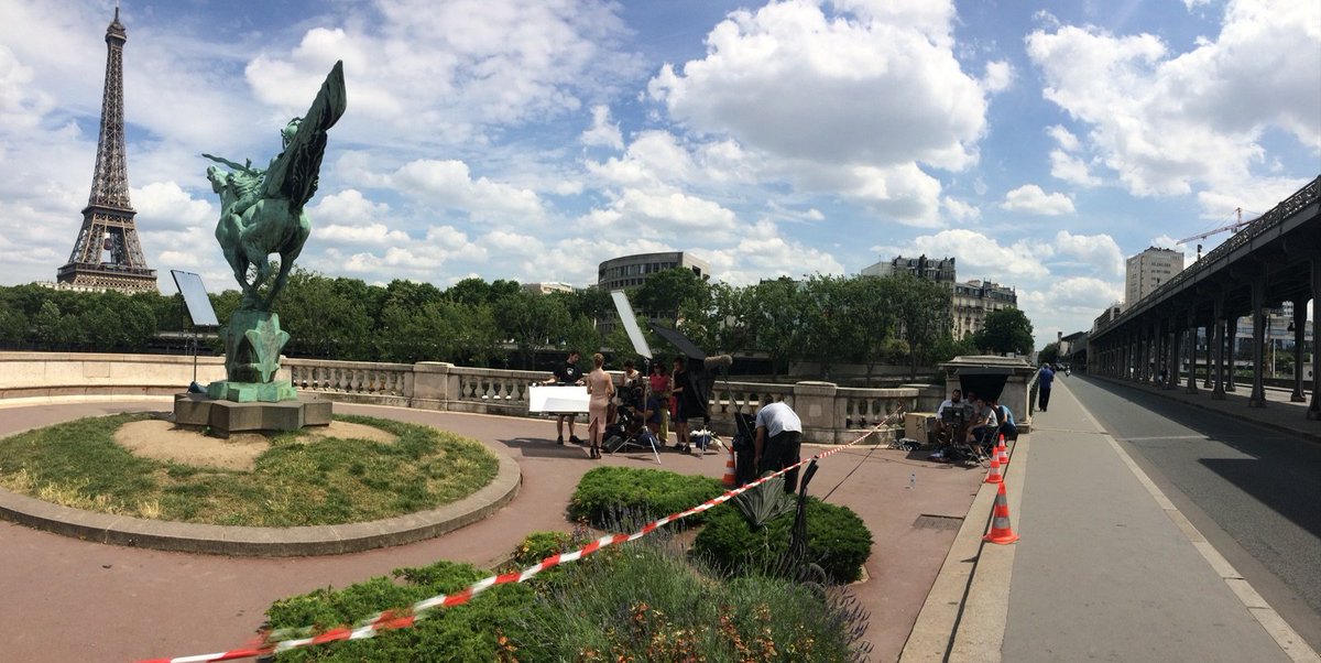BuffaloCorp's tweet photo. Et c'est une fin de tournage !! #bigup à toute l'équipe ... https://t.co/EQI0FEmKcq