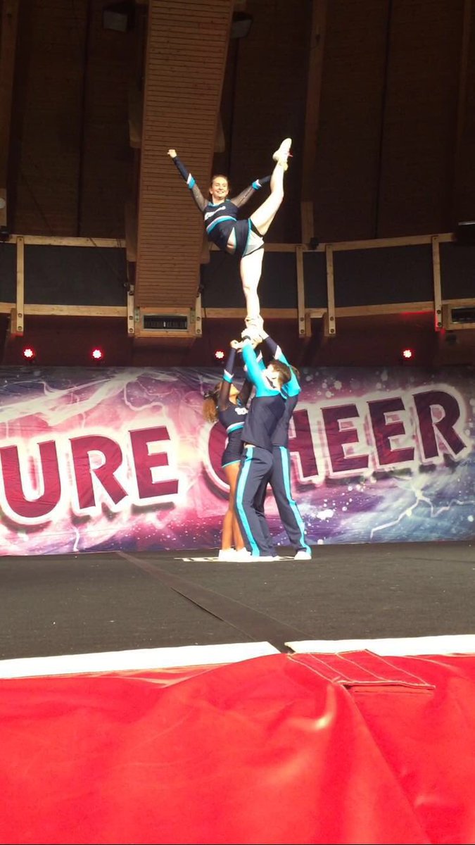 WavesCheer's tweet photo. Our level 4 coed stunt group BLACKOUT just smashed it at #fcbythebeach 👊🏻⚫️ well done guys! #wavescheer #blackout https://t.co/WCrkzSQBg2