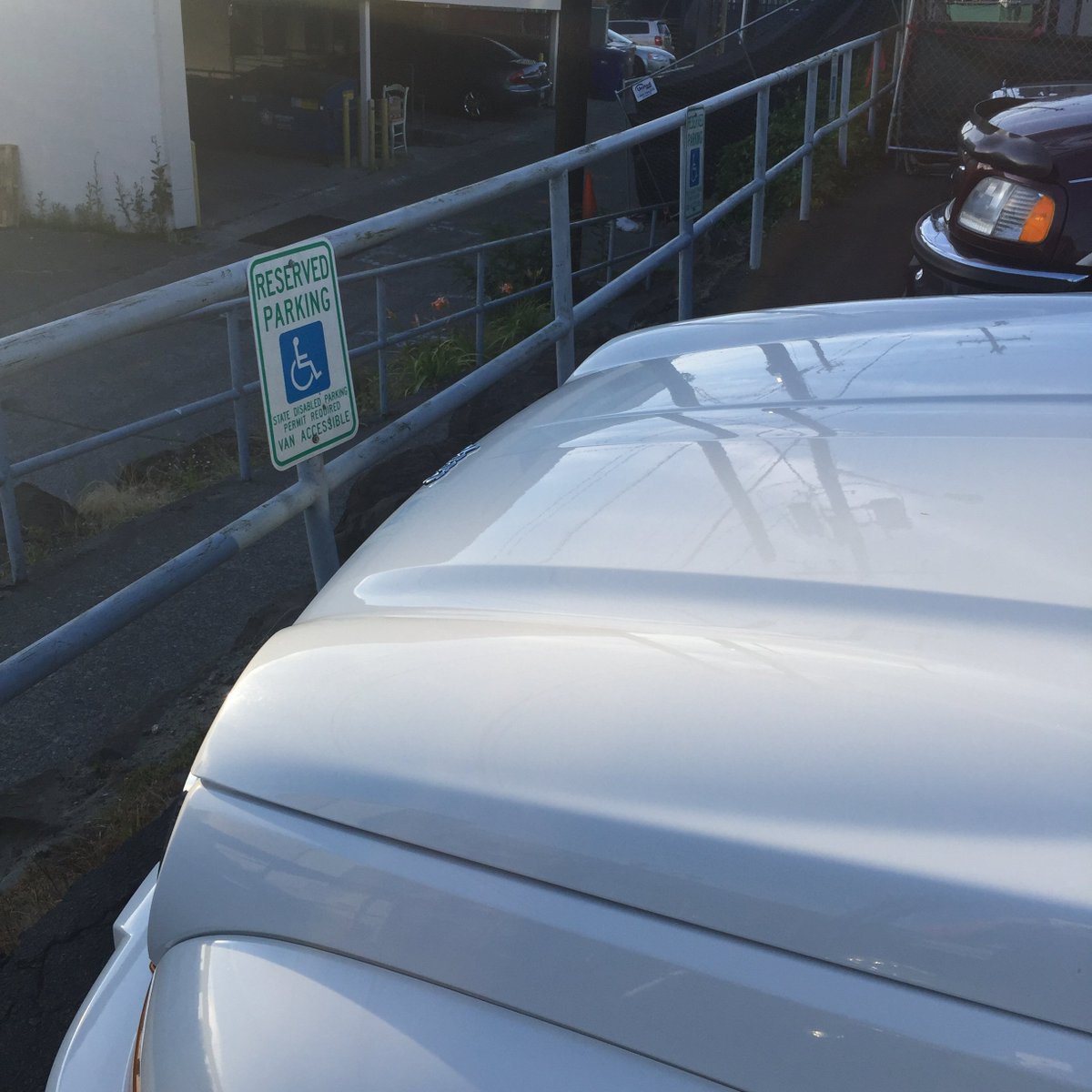 SeattleDisabled's tweet photo. WA AQJ8409
42nd Ave SW &amp; California Ave SW
@westseattleblog @SeattlePD 
#helpdisabled #SEAHCviolator https://t.co/7Vep2MMAeY