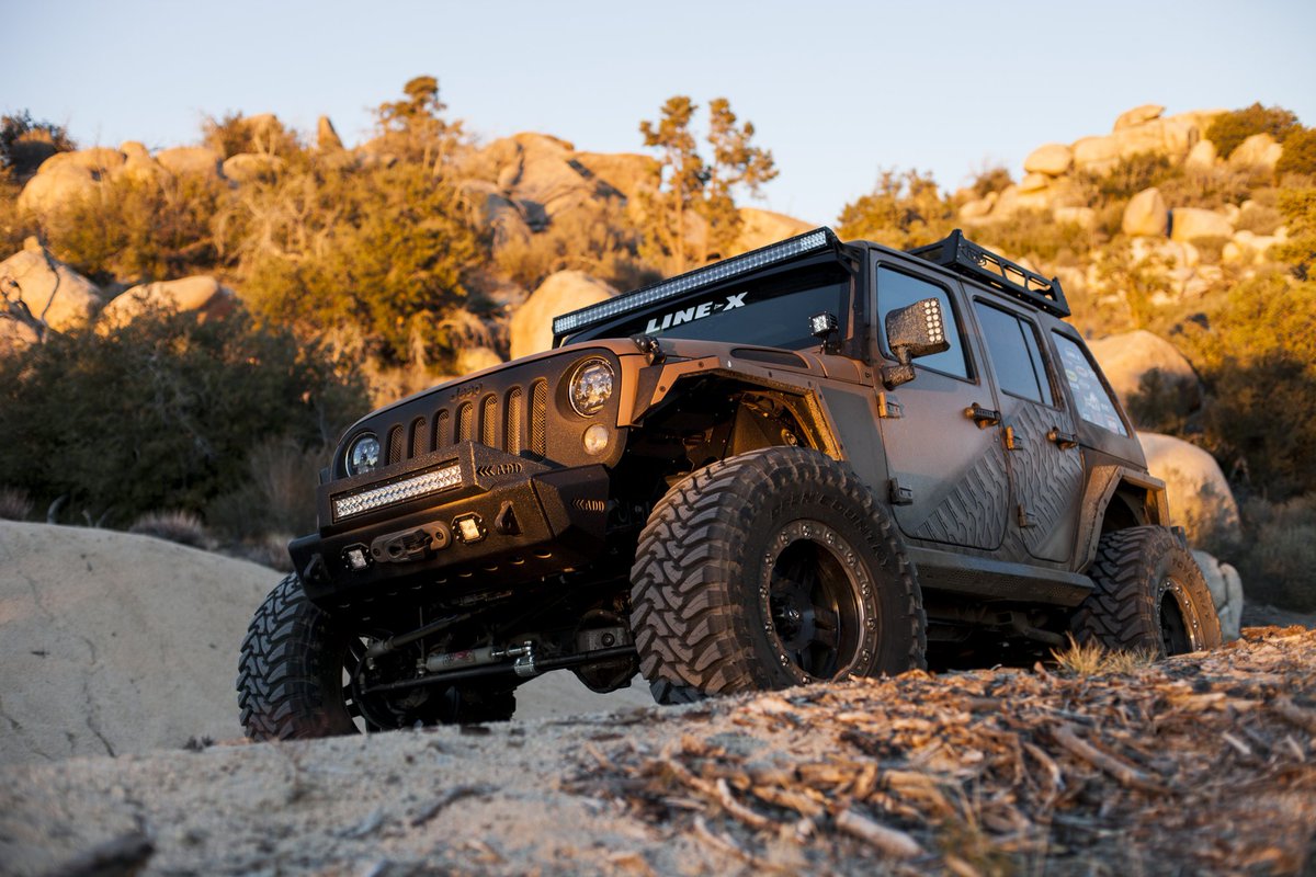 TruckFXOrlando's tweet photo. Stop by our Orange Ave Orlando,Fl location and lets customize your vehicle.  #3DCustom #TGIF #LineXIt #LineXProtects https://t.co/bqmyTAxvwu