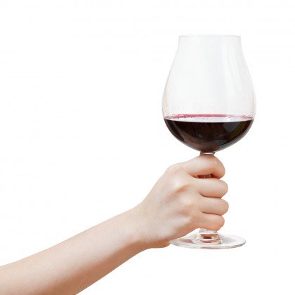 WomensRunning's tweet photo. 5 good reasons to indulge in a glass of wine tonight: https://t.co/4gxJfdZoZt https://t.co/KUmJUHlluU