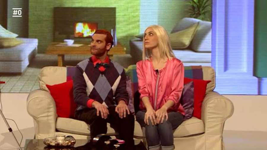 ¿De
  qué grupo es la canción que cantan en el sketch de Raccord en
  #RetoSpoilerVIP?