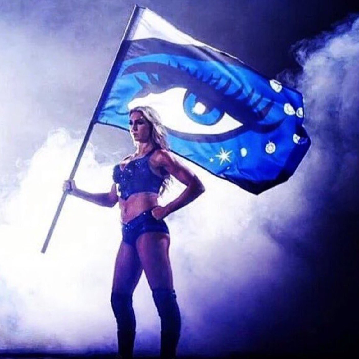 MsCharlotteWWE's tweet photo. We CLAW w/ our fingernails 4 that inch bc we know when we add up all those inches that’s going 2 make the difference https://t.co/6AjuOq4k9a