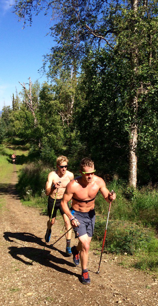 ChrisGroverXC tweet picture