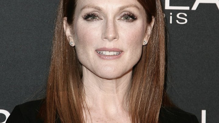 xmerylstreepx's tweet image. {J II}

Jennifer Aniston
Julia Roberts
Julianne Moore
Jessica Chastain