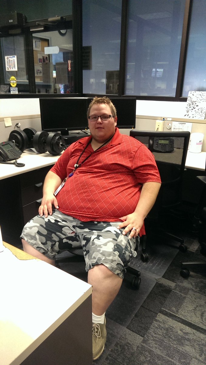 DougG_Ogden_LSM's tweet photo. Wearing red Friday's supporting the troops. How red can you go? #militarylove @domesticveep @DomesticLEAP @OgdCCM https://t.co/hvRDpbVA88