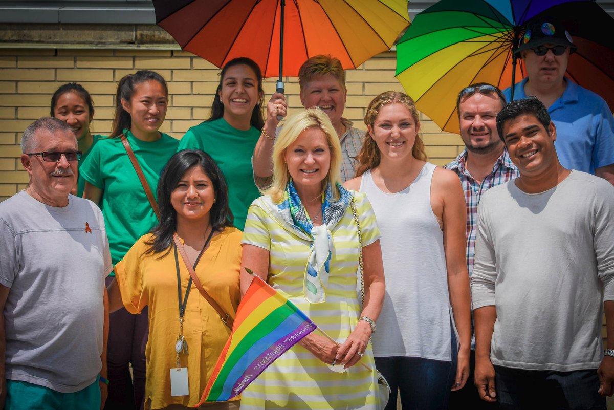 Honoured to raise #PrideFlagInMississauga for the 1st time marking <a href="/PrideWeekInPeel/">Pride Week in Peel</a> <a href="/PeelPride/">Peel Pride</a> w/<a href="/BonnieCrombie/">Bonnie Crombie 🇨🇦</a>!