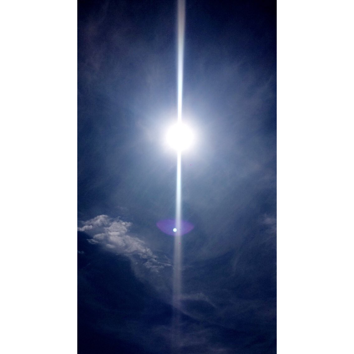 OMeliand's tweet photo. #sun #bretagne https://t.co/Biamd3XE8N