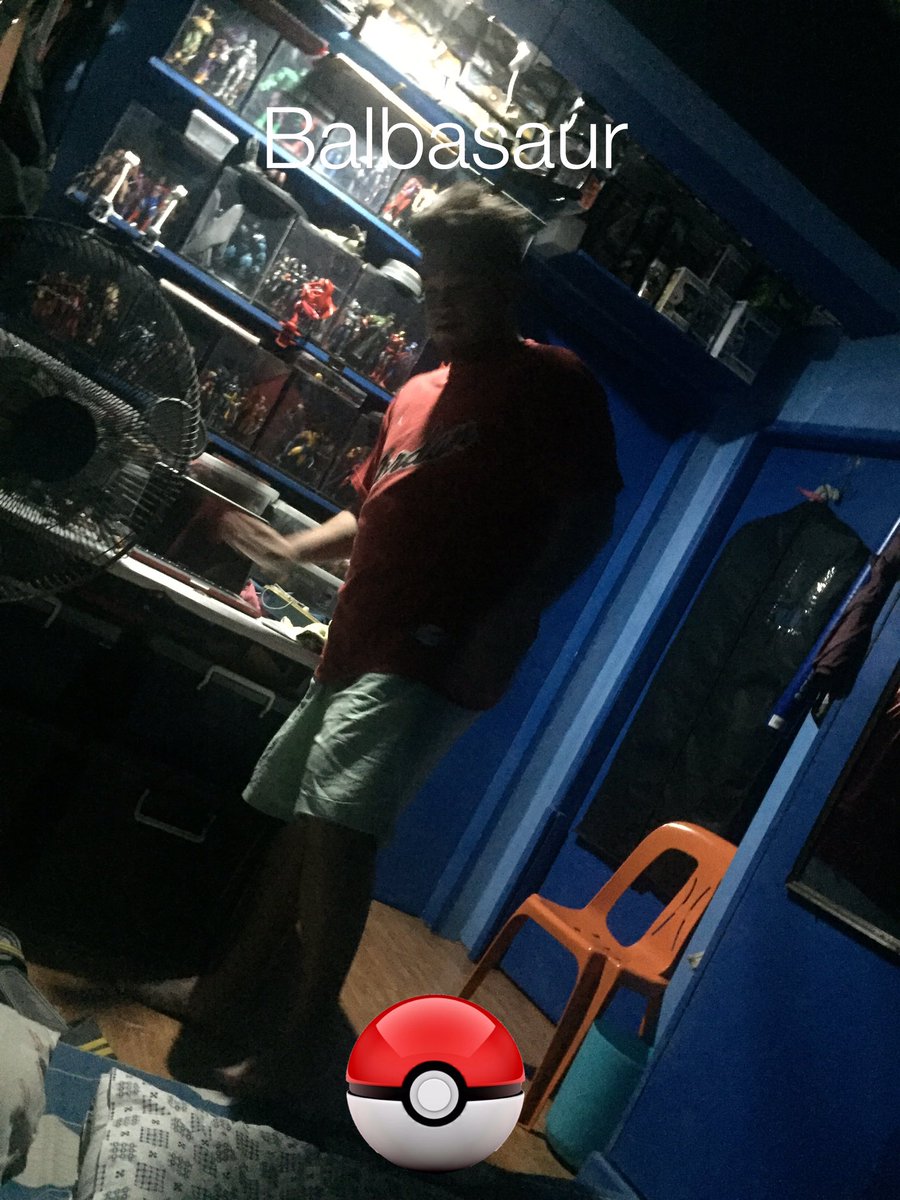 HelenOnFleek's tweet image. a wild pokemon appeared #Balbasaur #PokemonGo 🤗 @dontgiveadom