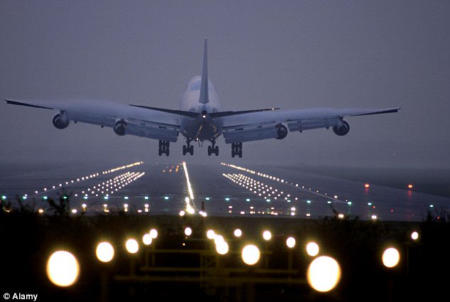 PRO_Avia's tweet photo. Тайбей-Киев. Ураган Непартак. Благодарим коллектив @TurkishAirlines за профессионализм! #Proavia #Nepartak #Cargo https://t.co/PYDBjvPml5