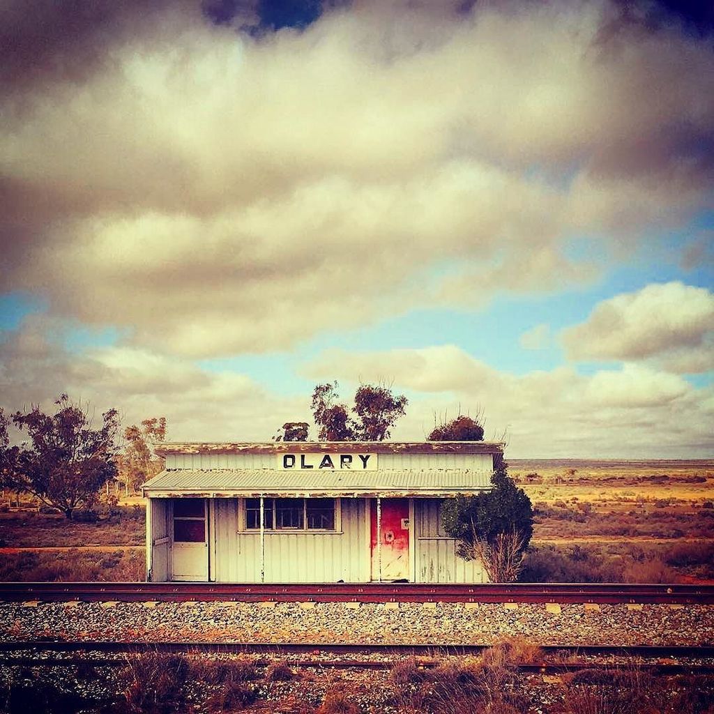 kookswines's tweet photo. Some stunning Oztrayliana on the road to Darwin

#bottleboat #kookswines #labouroflove #sydney #darwin #beercanrega… https://t.co/tZjTSXxy7u