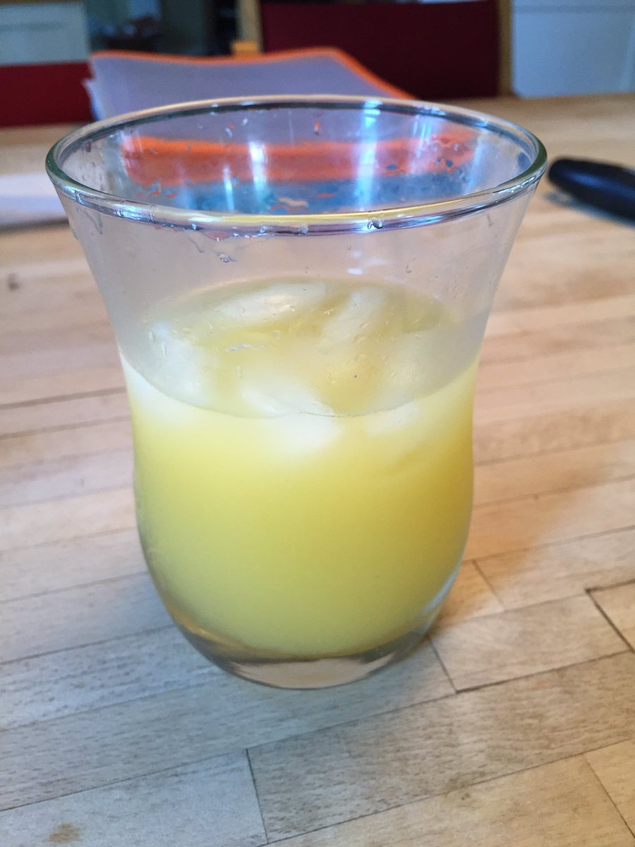 markowenmartin's tweet photo. Sippin' on gin and juice.  With my mind on my microbes and my microbes on my mind. #MicrobialThugLife https://t.co/9Q5fDq4g6e