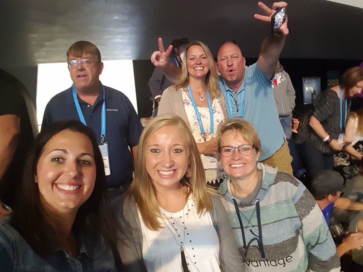 darcydunker's tweet photo. #EAAnaheim #selfiestretch @lifevantage https://t.co/ydPYdq899T