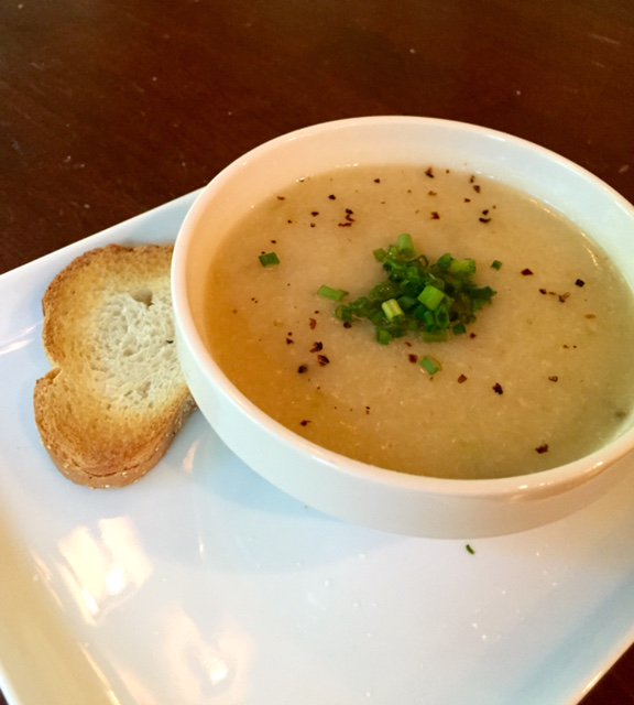 ElizOakes's tweet photo. Created #leeksoup w/@stonebarns fresh leeks!  #farmdrivencuisine #choppedjunior https://t.co/PpAhnJ5bzL